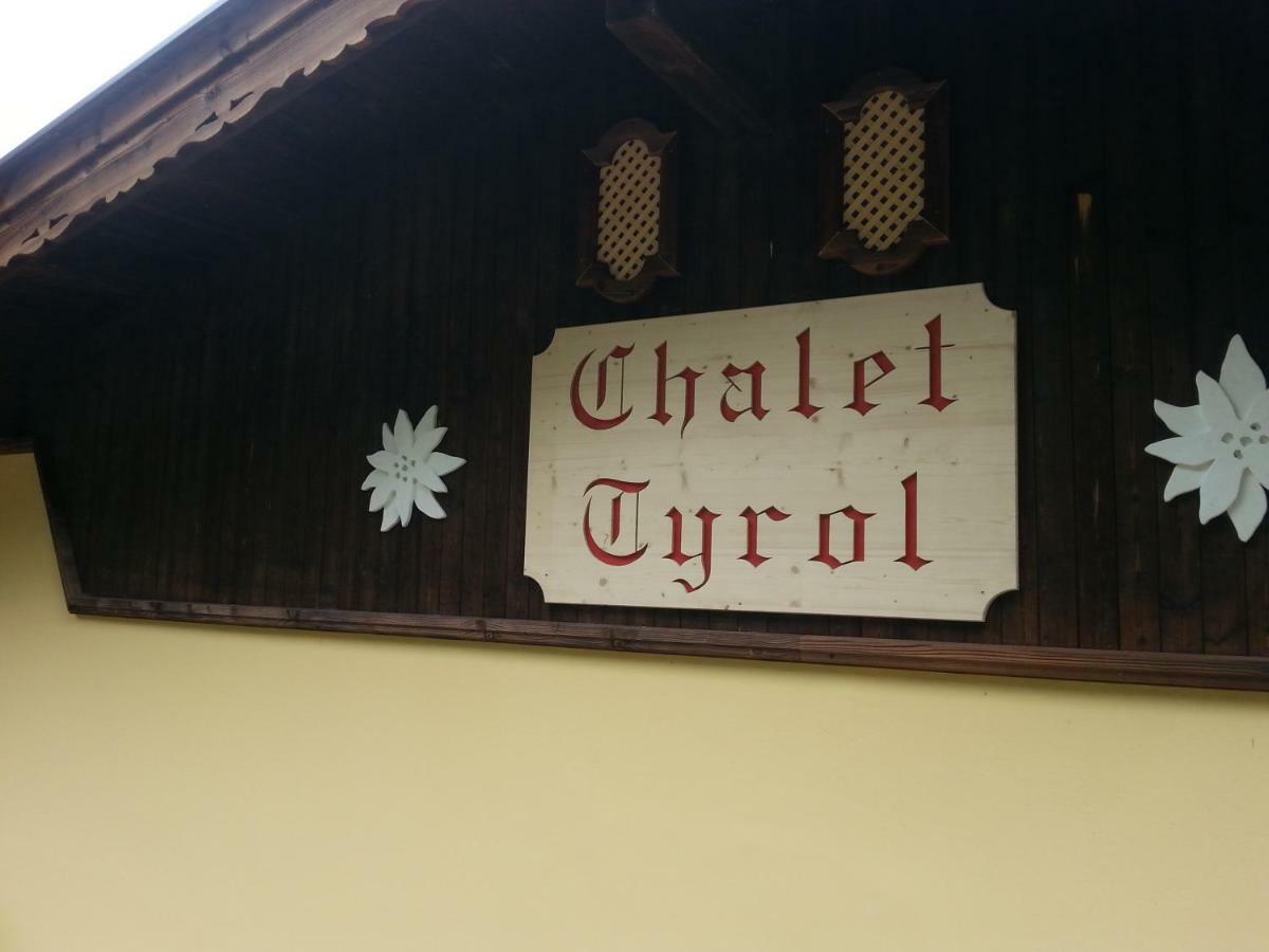 Chalet Tyrol Fuegen Exterior photo