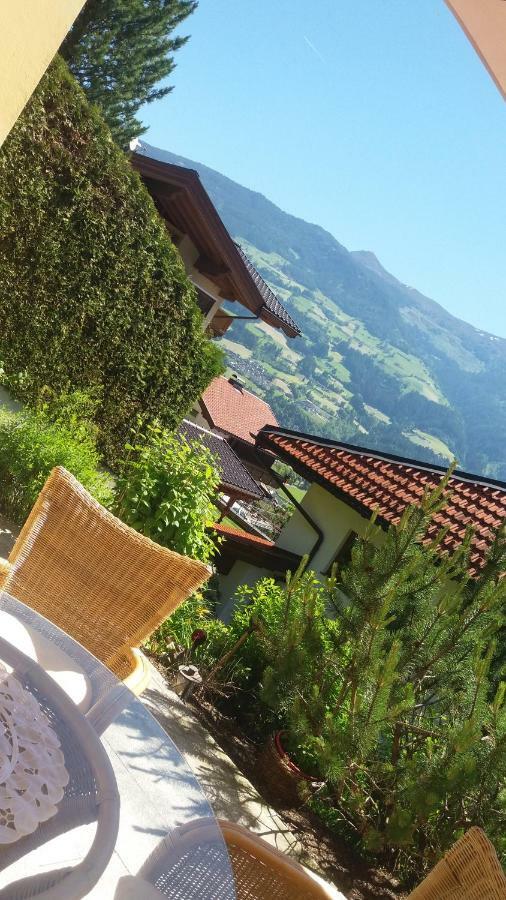 Chalet Tyrol Fuegen Exterior photo